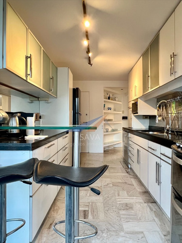 Alquiler Apartamento 3 Dormitorios + Servicio En Punta Carretas! A Pasos De La Rambla!