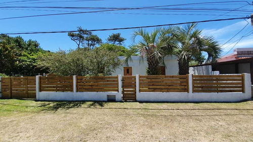 Solar 1675 M2, Con 2 Casas, Parque 1000 M2, Todo En 1 Padron