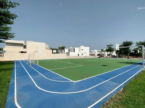 Casa De Una Planta En Venta En Mérida En Privada Canaria, Conkal