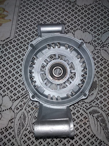 Tapa Delantera Alternador Focus 1-8 Ecosport 2-0 Fiesta Powe