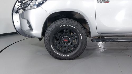 Toyota Hilux 2.8 DIESEL 4WD DOBLE CABINA