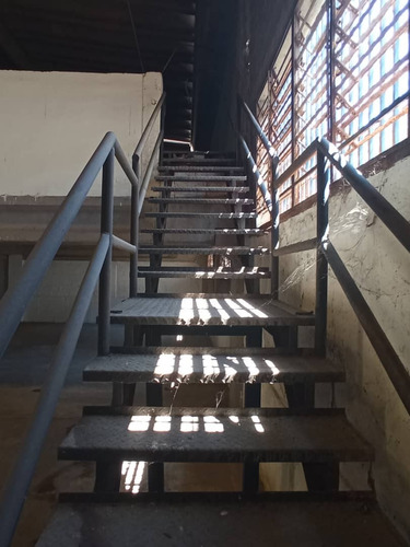 (#1027) Galpón De 4.600 M2 En Guarenas