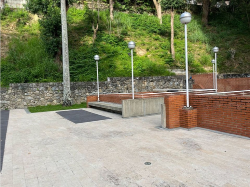 Se Vende Apartamento 164m2 Los Naranjos 3484