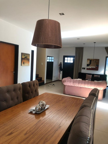 Casa En Venta En Canning Barrio Malibu