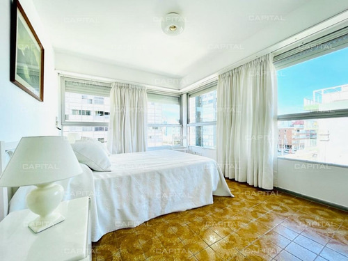 Apartamento De 2 Dormitorios En Venta - Península Punta Del Este-ref:31050