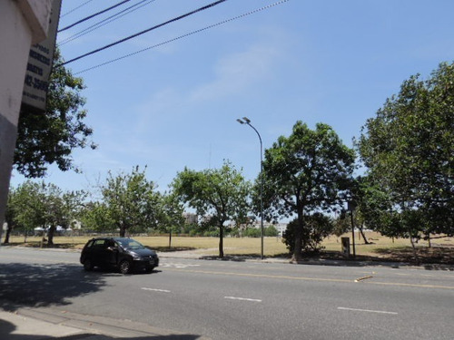 Imagen 12 de 12 de Lindísimo Ph A Media Cuadra De Parque Vuelta De Obligado San Cristóbal