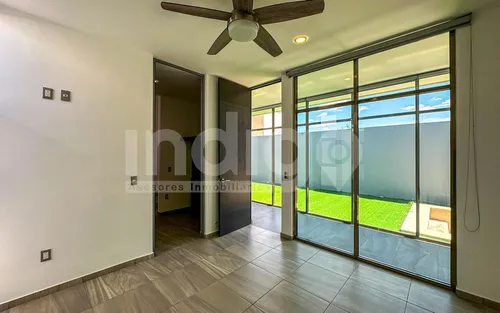 Casa De Una Planta En Venta En Mérida En Privada Arbórea En Conkal