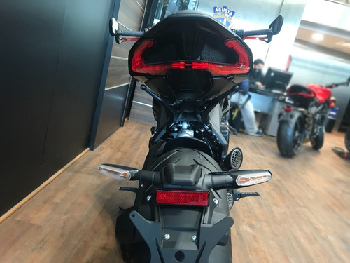 Imagen 18 de 25 de Mv Agusta Dragster 800 Rosso, No Duke, No Ducati, No Bmw.