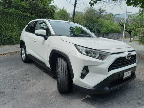 Imagen 7 de 15 de Toyota Rav4 2019 2.5 Xle 4wd At 204 Hp