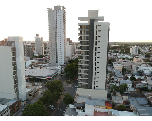 Venta Cochera En Torre Sakura Sobre Boulevard