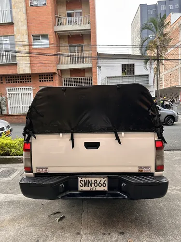 Nissan Frontier 2.5 Std D22 4x2