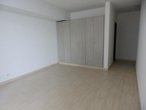 Venta De Apartamento En Grand Tower, Punta Pacífica 21-2006