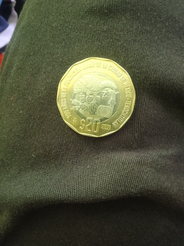 Moneda De 20.0 Pesos De Los 700 Años De La Fundación Lunar 