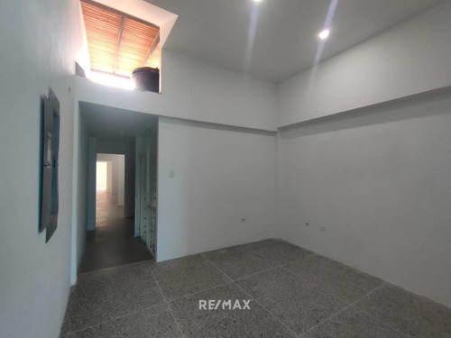 Imagen 7 de 10 de Venta. Edificio. San Cristóbal