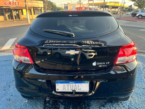 Chevrolet Onix 1.0 MPFI LT 8V FLEX 4P MANUAL