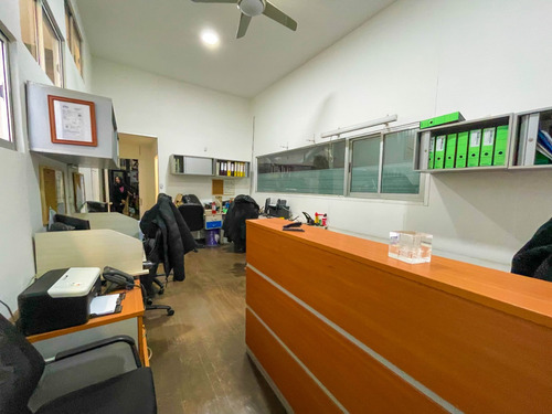 Edificio Con Bodegas Y Oficinas Habilitadas + Terraza