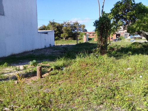 Vendo Um Exselente Terreno Em Um Condominio Fechado, Ótimo Para Residencia