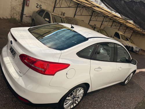 Ford Focus III 2.0 Sedan Se Plus Mt