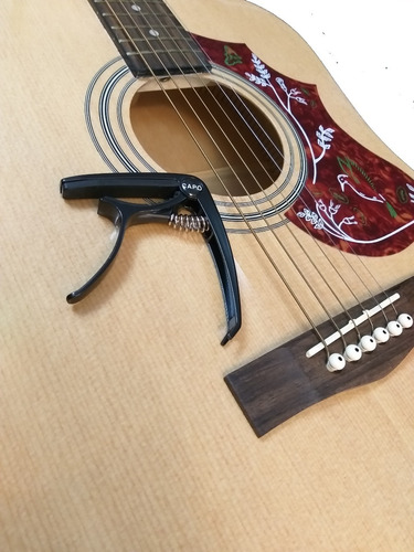 Cejilla Para Guitarra Eléctrica - Acústica Con Porta Uñeta