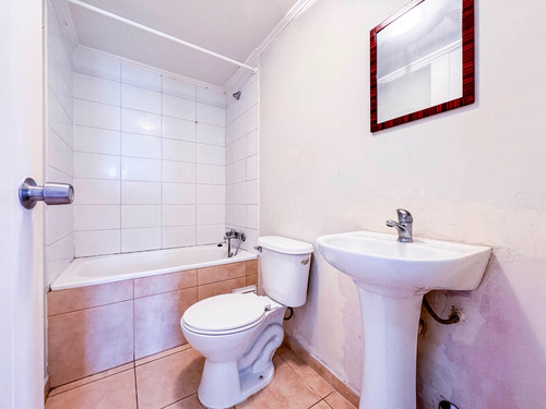 Arriendo De Departamento En Avenida Las Quintas