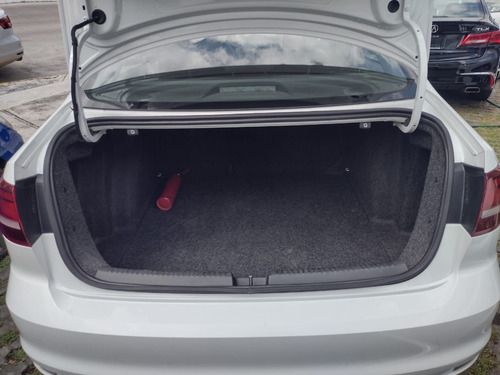 Imagen 10 de 14 de Volkswagen Jetta 2018 2.0 Tiptronic At