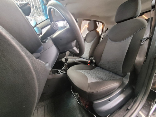 Fiat Uno 1.0 EVO VIVACE 8V FLEX 4P MANUAL
