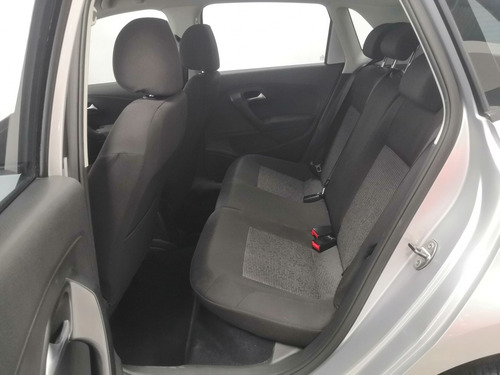 Imagen 11 de 15 de Volkswagen Polo 2020 1.6 L4 Sound Mt