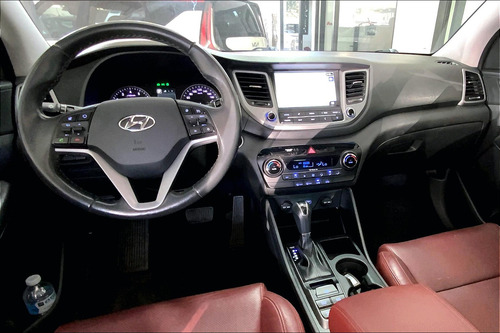 Hyundai Tucson 5 PTS. LIMITED TECH, TA, A/AC. AUT., PIEL, F. LE
