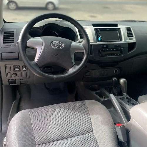 Imagen 9 de 11 de Toyota Hilux Kavak Hilux