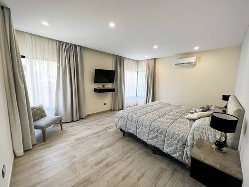 Casa Con Piscina 6 Habitaciones, 15 Personas, Mesa De Pool. Deportiva Barrio Costa Esmeralda