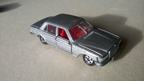 Mercedes Benz 450 Sel  De Tomica 1:65