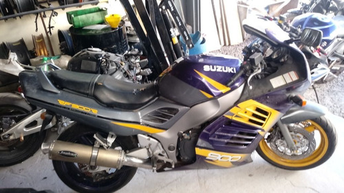 Moto Para Retirada De Peças / Sucata Suzuki Rf900 Ano 1997  