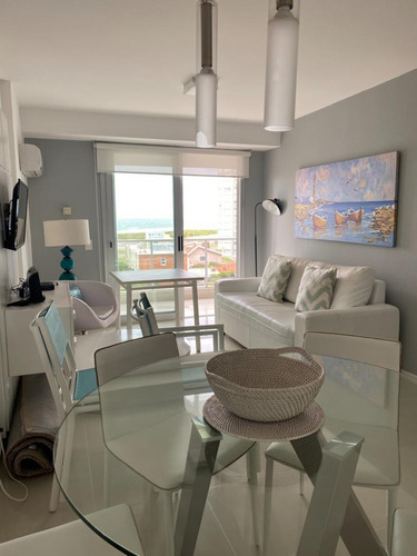 Punta Del Este Venta Apartamento Playa Brava De 2 Dormitorios Vista Al Mar
