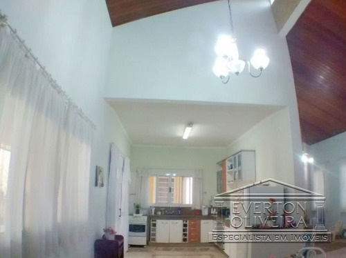 Casa - Condominio Lagoinha - Ref: 9885 - V-9885