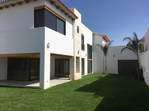 Hermosa Casa En El Mejor Fraccionamiento De Aguascalientes