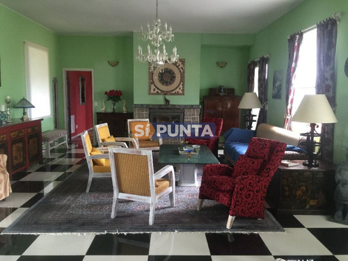 Imagen 2 de 30 de Chacra 5 Has En Muy Cerca De Punta Ballena A Pocos Km De La Ruta 9 Y De La Ruta 12 Cuenta Con Muy Buena Casa. Consulte!!!!!!!
