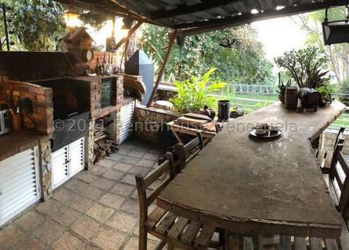 Imagen 11 de 12 de Casa En Venta Clnas De Sta.monica 21-20317 Caro Fermoso 04242083128