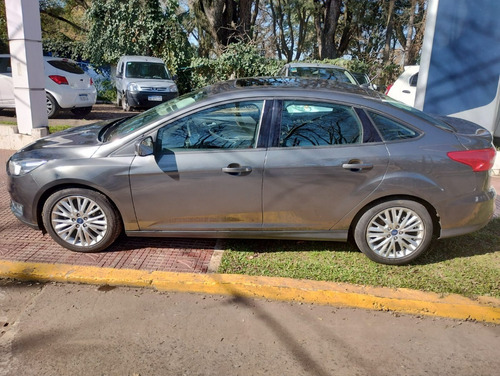 Imagen 3 de 17 de Ford Focus Se Plus At 4ptas 2016 Usado Gris
