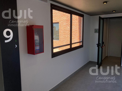 Piso 4to Con Balcon. Oportunidad En Nueva Cordoba!