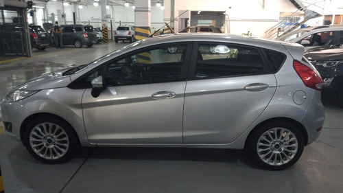 Imagen 2 de 12 de Ford Fiesta 5p Se #pp