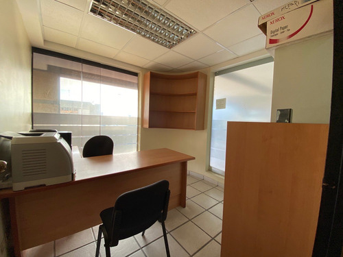 Imagen 9 de 16 de Alquiler De Oficina En C.c. Paseo Las Industrias