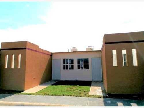 Imagen 3 de 12 de Casa Sola En Venta Lomas De Río Medio Cuatro