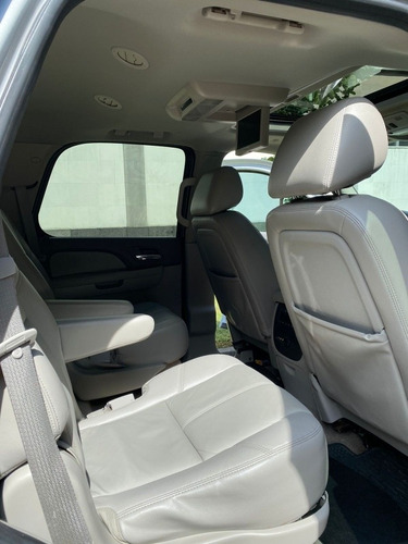 Imagen 12 de 14 de Chevrolet Tahoe 5.3 Lt V8 . 2da./cubo At 2014