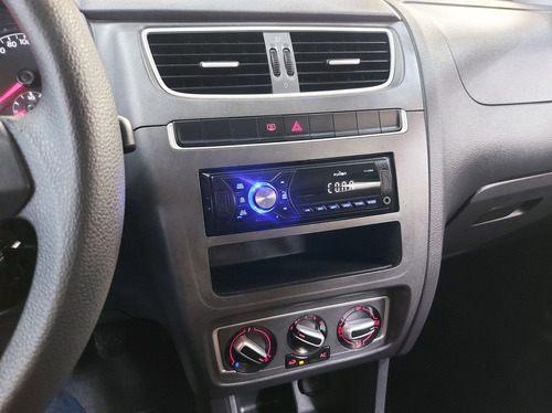 Imagem 10 de 15 de Volkswagen Fox Trend 1.6 Mi 8v