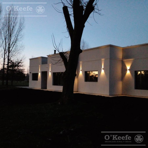 Imagen 16 de 19 de Moderna Casa Quinta A Estrenar En Venta A 1 Hs De Caba - Estancia Las Malvinas - Brandsen