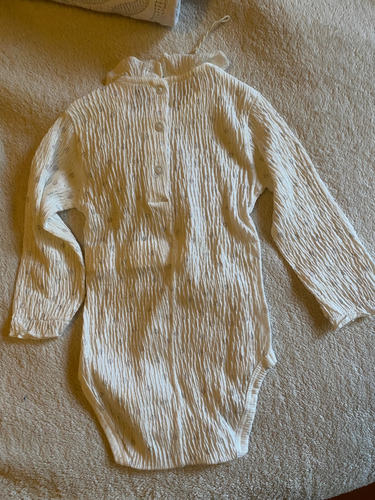 Body Bebé Zara Textura Y Volado. Manga Larga Blanco 6-9 M Floreado