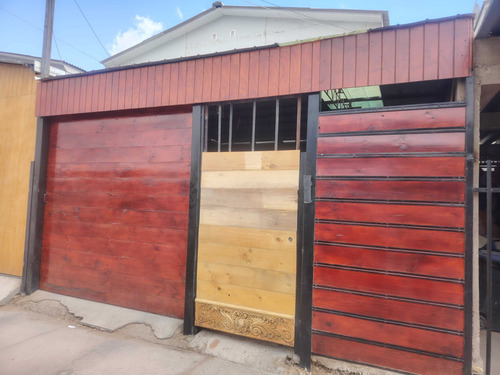 Casa De 2 Pisos En Calama (84412)