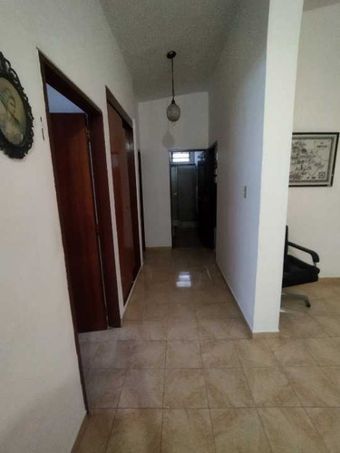 Imagen 8 de 17 de Se Alquila Casa 150m2 3h/3b/2p El Cafetal 5430