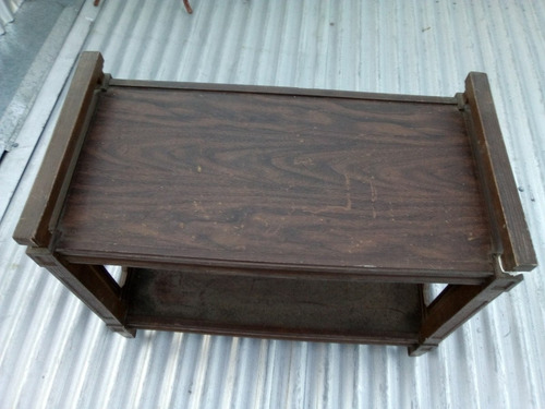 T-rara Mesa Tv Bar En Plástico Símil Madera 80 X 40,5 X 61,3 (Usado)