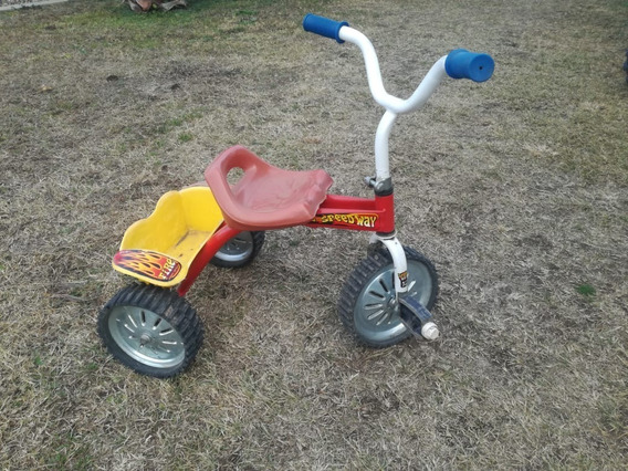 Triciclo A Pedal Usado - Vehículos Montables para Niños en Córdoba, Usado en Mercado Libre Argentina